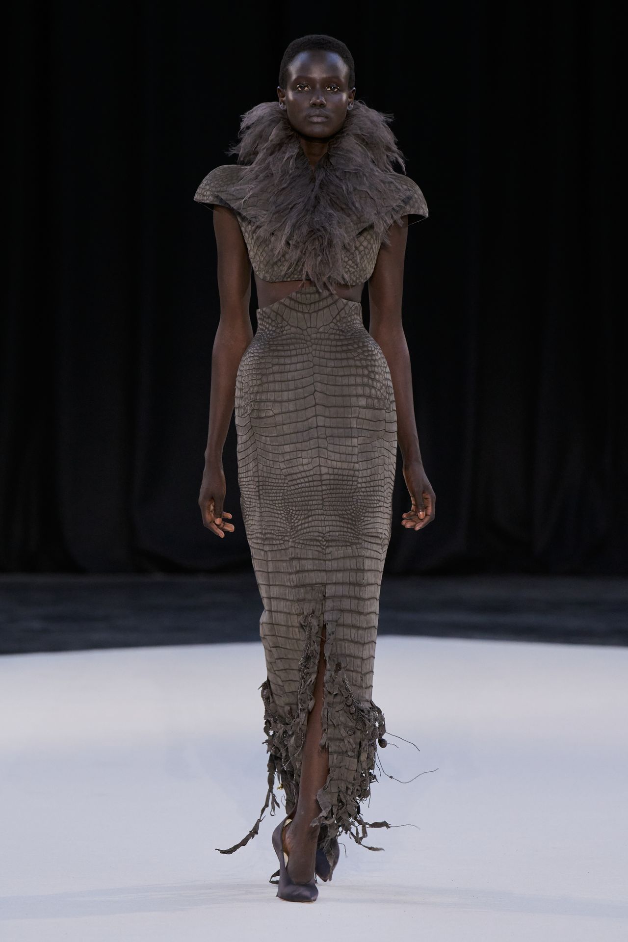 Sculpting the Silhouette: Why Ashi Studio’s Latest Collection is Pure Conceptual Art
