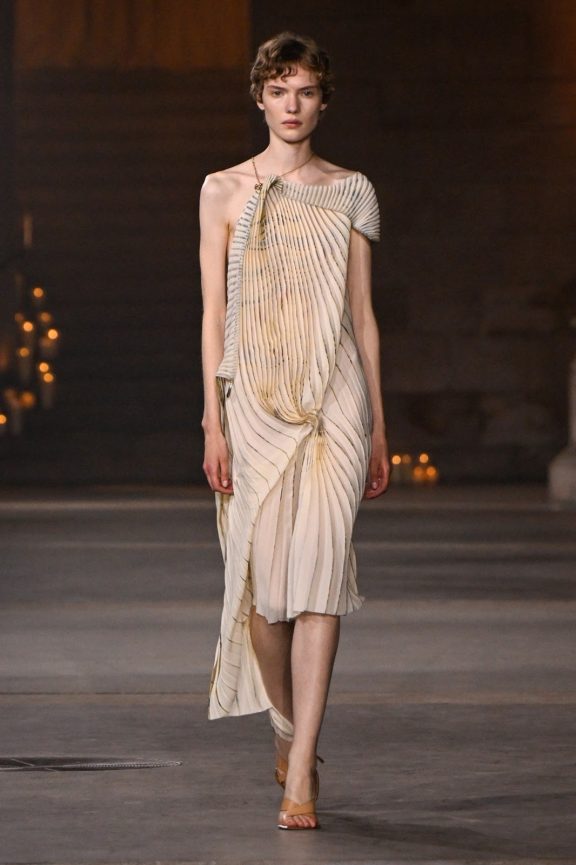 Victoria Beckham Spring 2027 Ready-to-Wear Collection